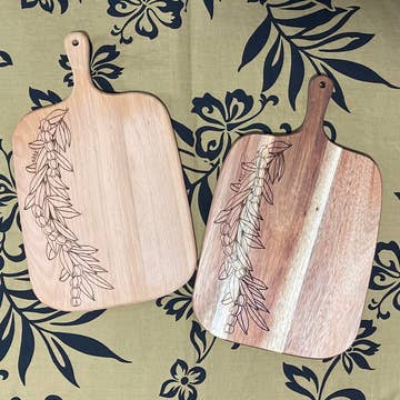 Small Maile Pikake Strand Cutting Board